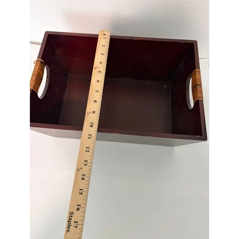 2003 Target wood basket with handles 10x15